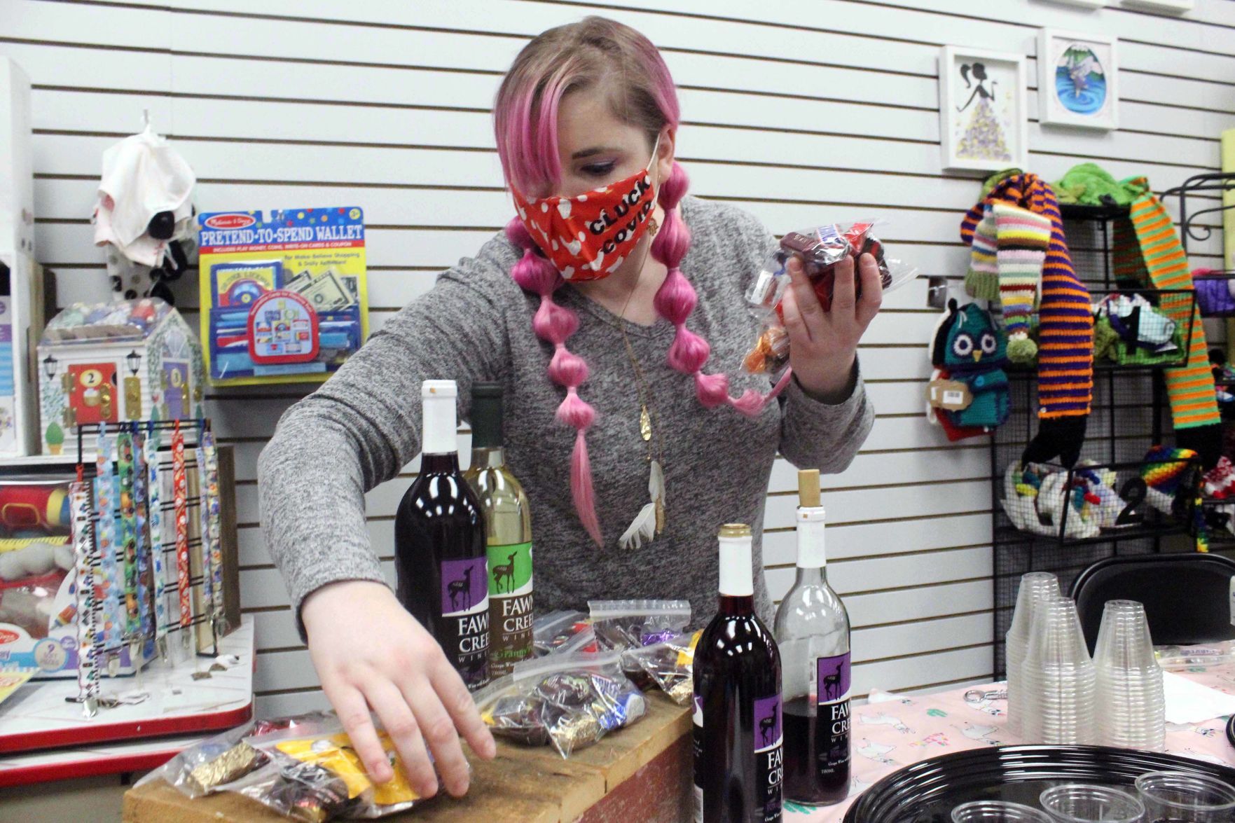 Darcy organizes candy